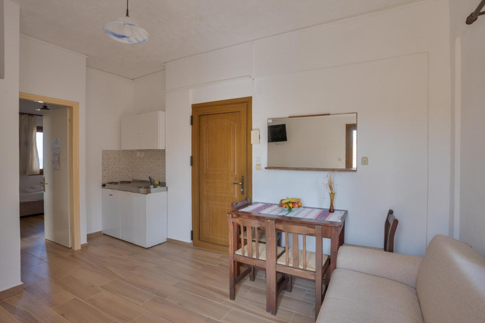 Bellino Apartments "Adults Only" Limenas Chersonisou Exterior foto