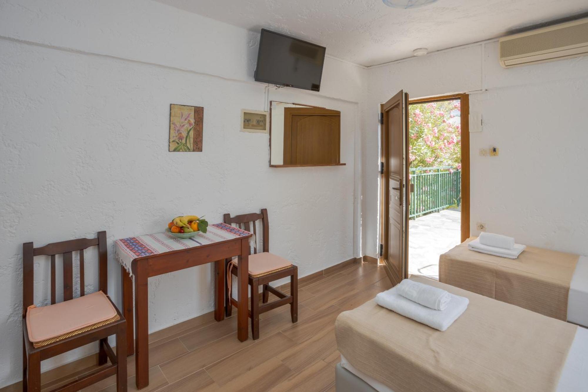 Bellino Apartments "Adults Only" Limenas Chersonisou Exterior foto